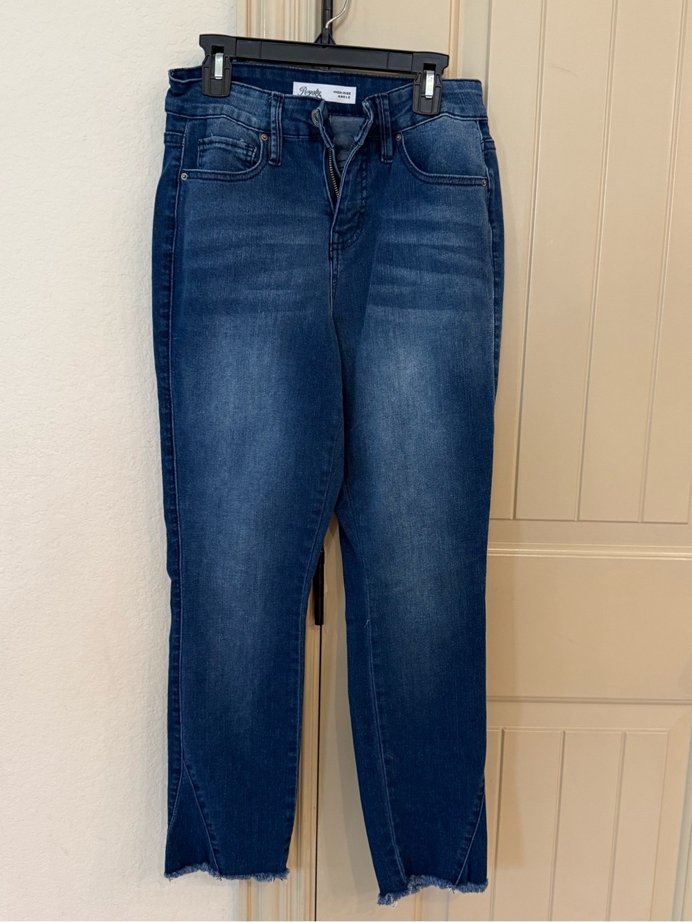 Royalty For Me high rise Dark Blue Ankle Jeans size 6